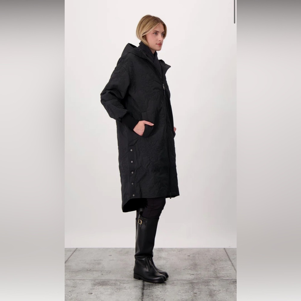 Nobis Surrey Performance Quilted Long Mid Layer Womens Jacket Hooded Longline